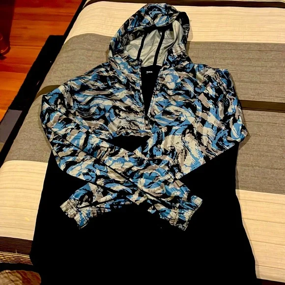 Under amore pull over - Picture 1 of 6